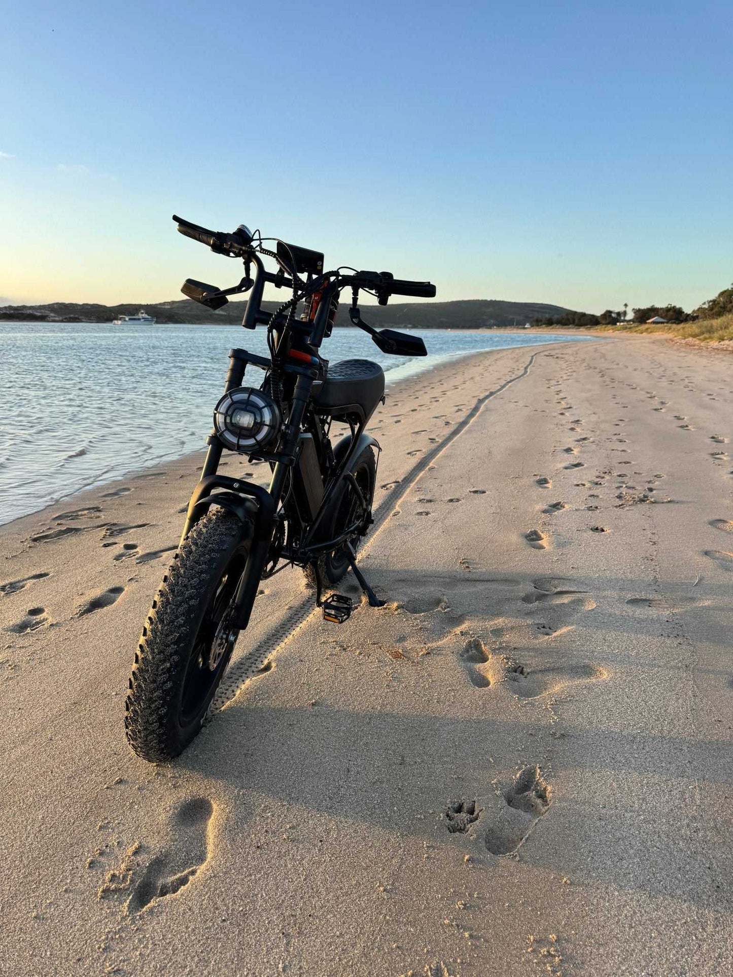 VOLTREX GRID electric bike with dual suspension, 20x4 off-road tires, 500w motor, dual seats, and accessory bundle for versatile commuting and off-road riding.